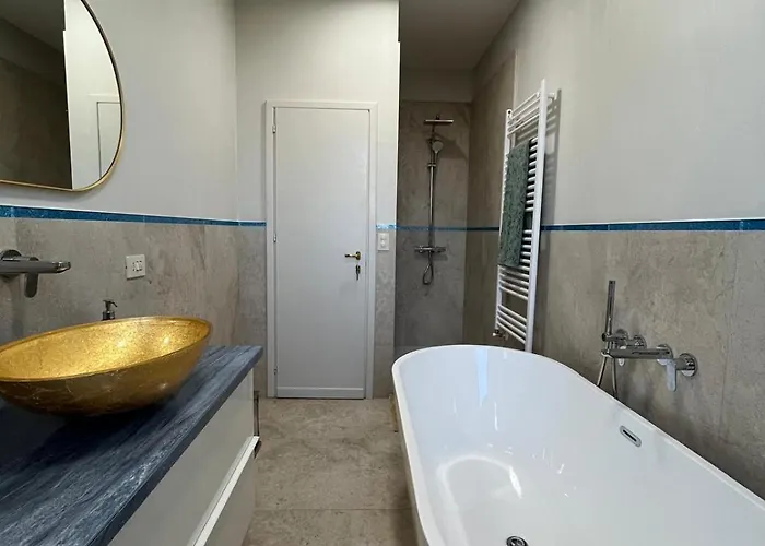 Hundred Steps To Heaven *